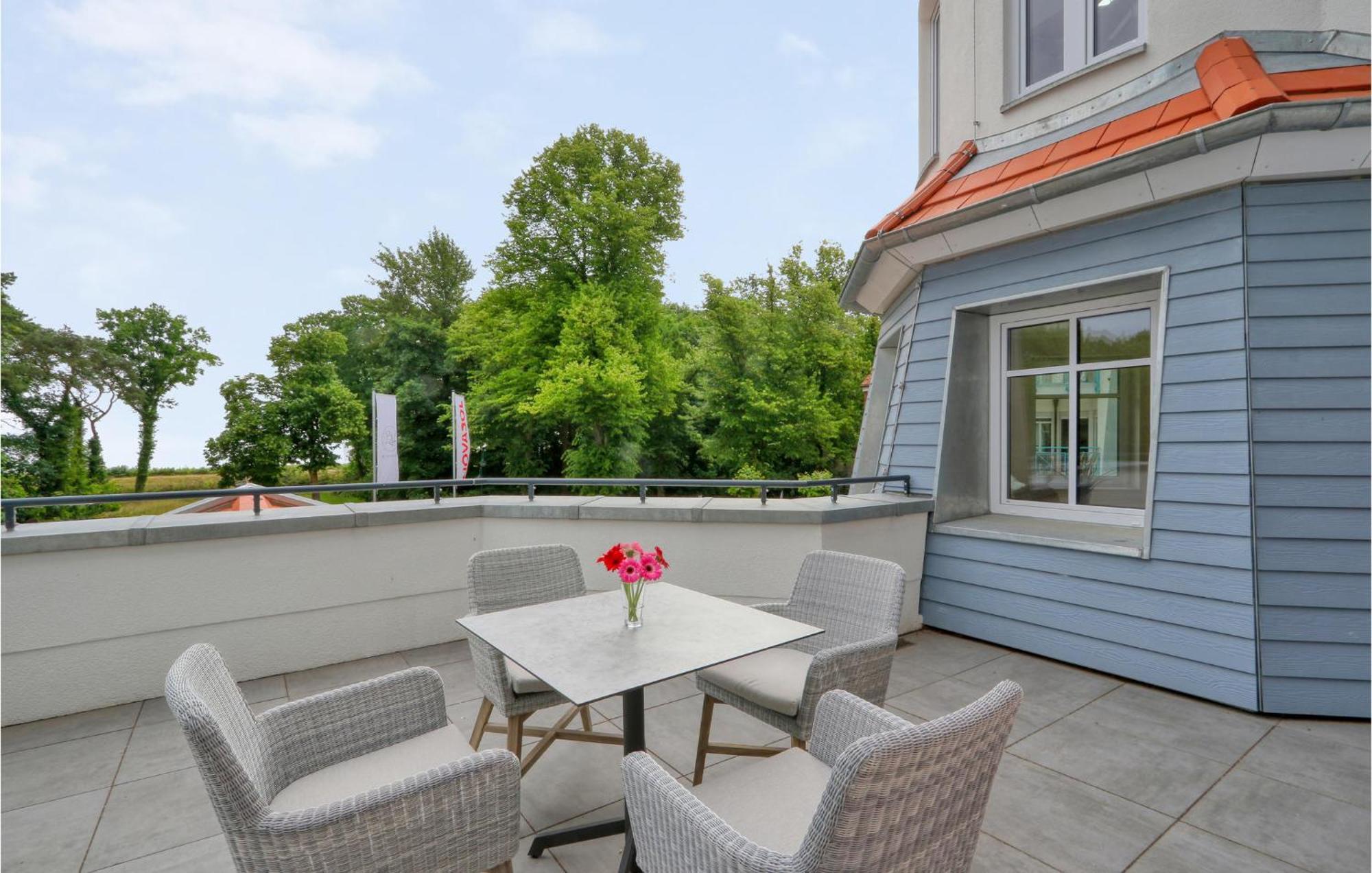 Beautiful apartment in Boltenhagen with 2 Bedrooms, Sauna&WiFi Buitenkant foto